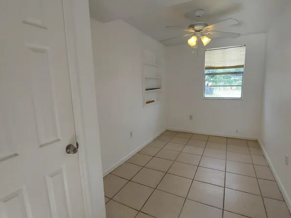 2000 N 51st Street, Fort Pierce, FL 34947