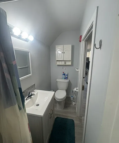 56-58 Cedar St #2 — Photo 11