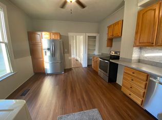 1195 Walnut St, Dubuque, IA 52001