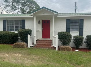 717-717 1st Ct SW, Moultrie, GA 31768