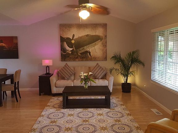 3rd image of 16710 Wild Oak Way