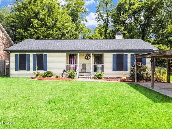 105 Bacon Ln, Carencro, LA 70520