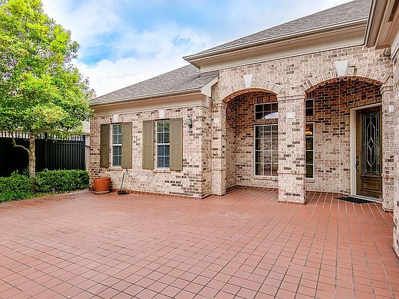 4th image of 11614 Legend Manor Dr