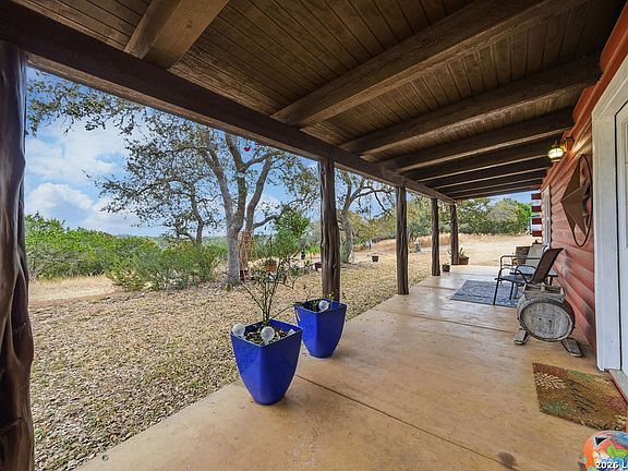 2nd image of 260 Dingley View