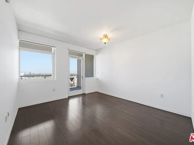 3785 Wilshire Blvd #1607 — Photo 21