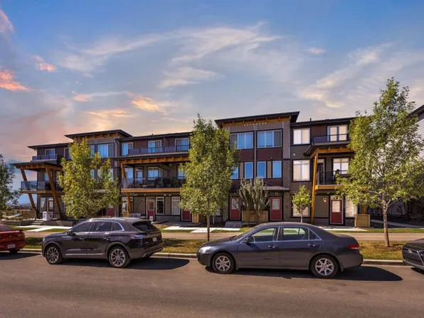 19625 S 45th St SE, Calgary, AB T3M 2Z1