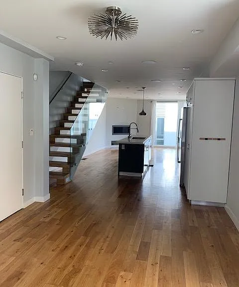 1729 Lucile Ave — Photo 5