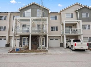 722 E Redstone Vw NE, Calgary, AB T3N0M9