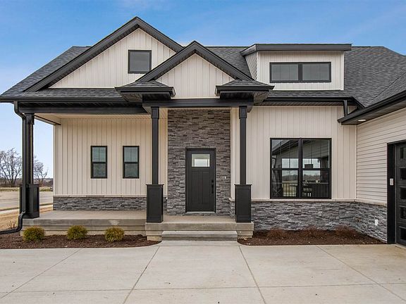 3rd image of 1811 Green Oak Ct