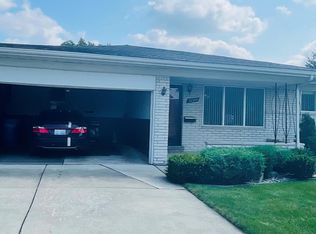 32219 Whitley Cir, Warren, MI