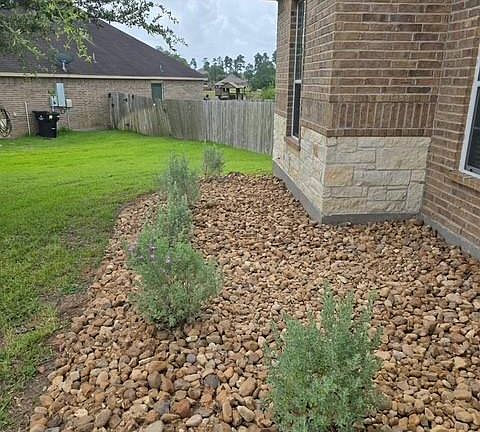 4th image of 18894 Maverick Ranch Rd E