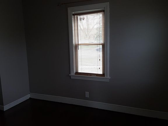 4th image of 12835 S Throop St