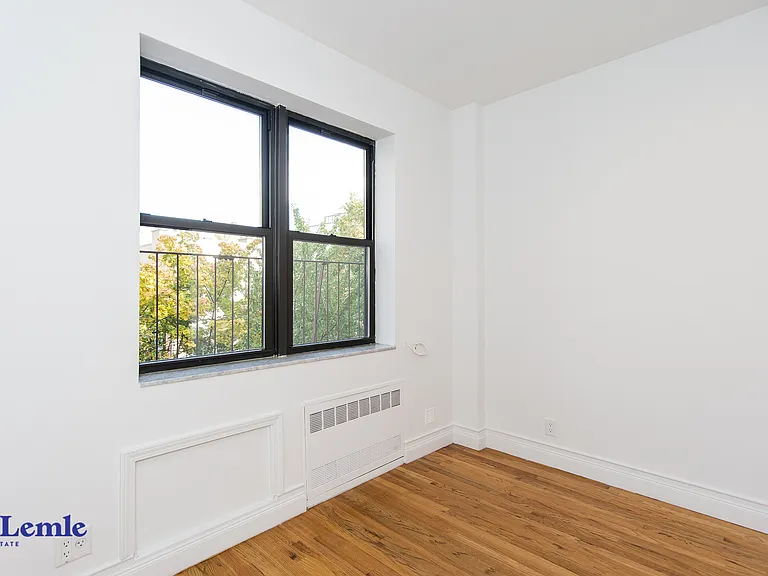 505 E 88th St #3RE — Photo 5