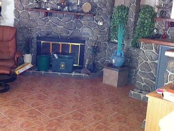 4th image of 2538 Selleck Ave