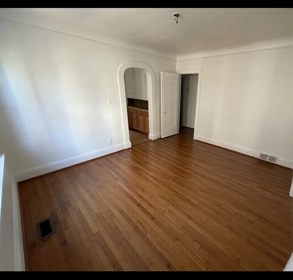 3 bed, 1400 sqft, $1,750 — Photo 4