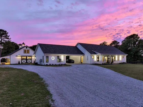 230 Meadows Ridge Ct, Aiken, SC 29803
