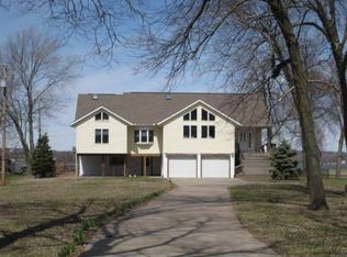 248 Island Ave, East Moline, IL 61244