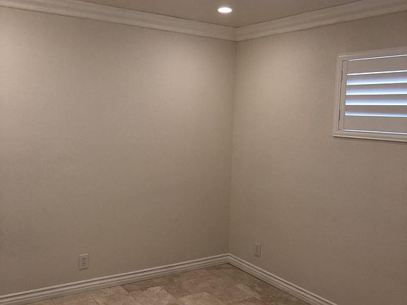 3rd image of 2609 Pine St