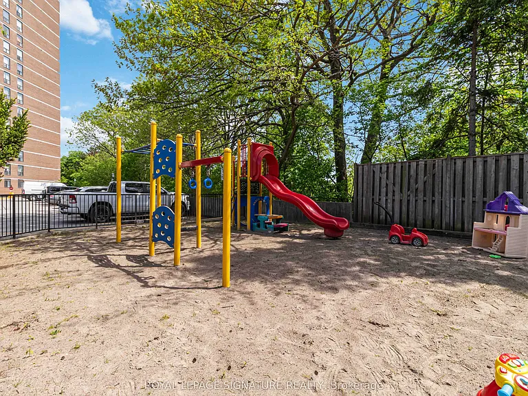85 Emmett Ave #1403 — Photo 33