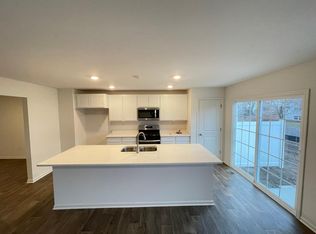 2108 Canyon Creek Ct, Aurora, IL