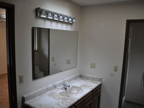 3rd image of 22306 SE 290th St