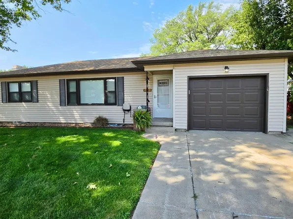 823 N Beaver Ave, York, NE 68467