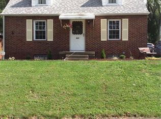 527 Orchard Ave, Niles, OH 44446