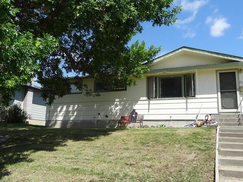 1st image of 527 29th Ave NE
