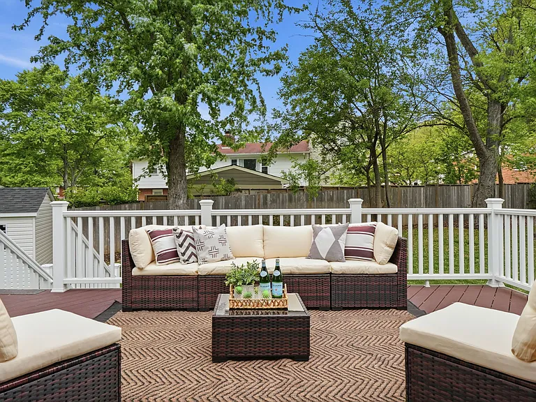 7504 Dolce Dr — Photo 39