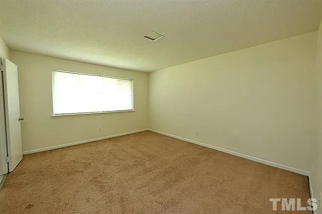 2305 Champion Ct — Photo 7