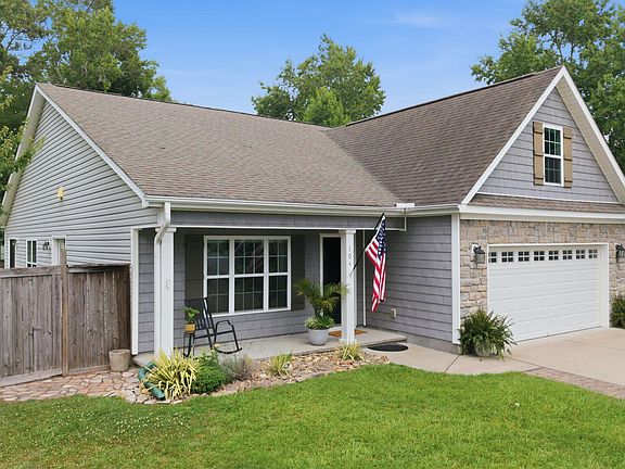 2nd image of 104 Shamrock Circle