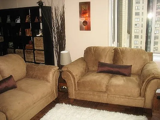 Rented by Bond New York | media 1
