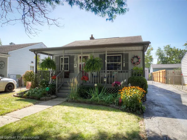 207 W Strathmore Ave, Pontiac, MI 48340