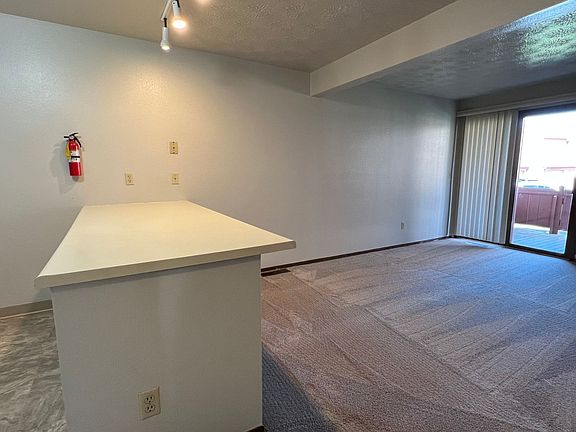 3rd image of 10250 Jamestown Dr #B6