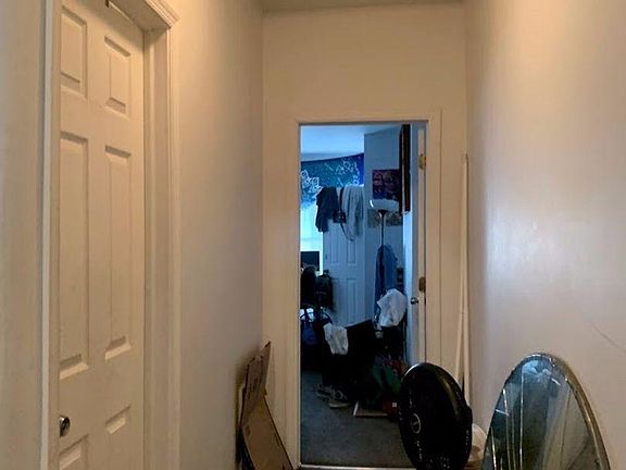 4th image of 1410 N Willington St #1