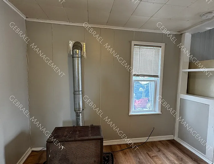 217 Vermont St — Photo 10