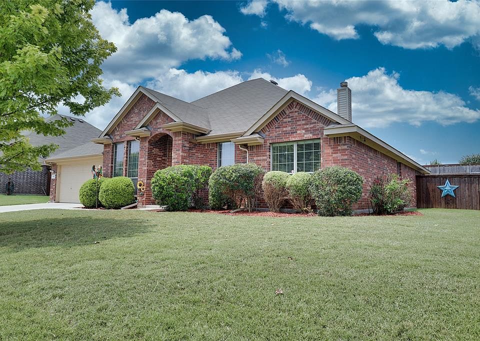 1st image of 104 Fieldview Dr