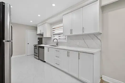 53 Nicklin Cres — Photo 8