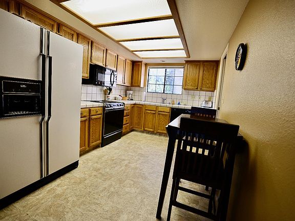 5th image of 40547 Saddleback Rd