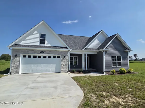 2753 Whitaker Glen Drive, Farmville, NC 27828