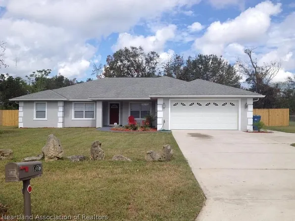 1360 Hurst St, Daytona Beach, FL 32117