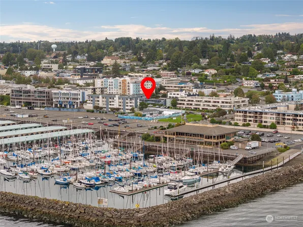 22612 6th Avenue S #4, Des Moines, WA 98198