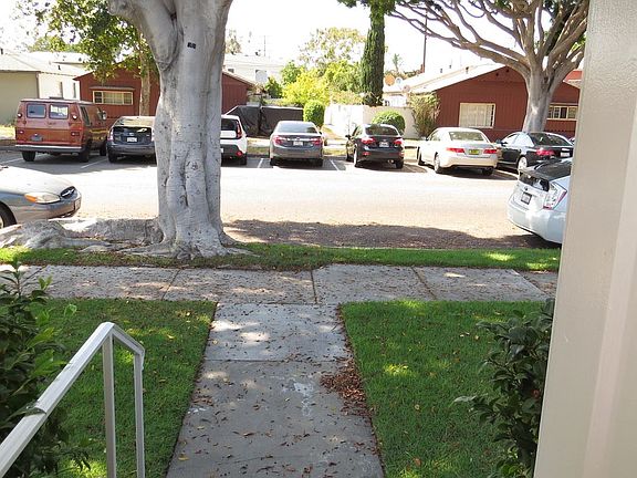 3rd image of 2458 Oak St APT 1