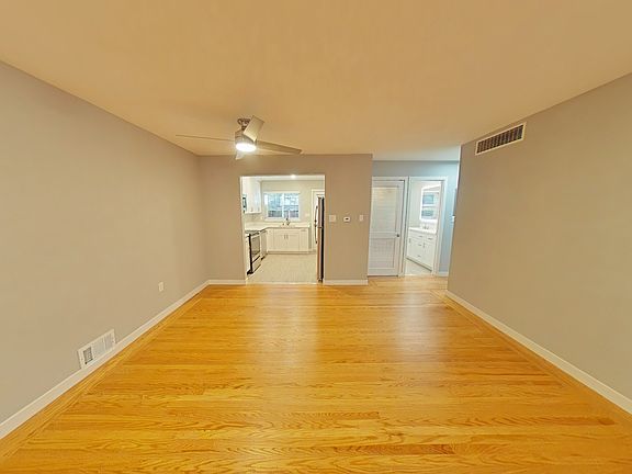 2nd image of 230 Waverley St APT 1
