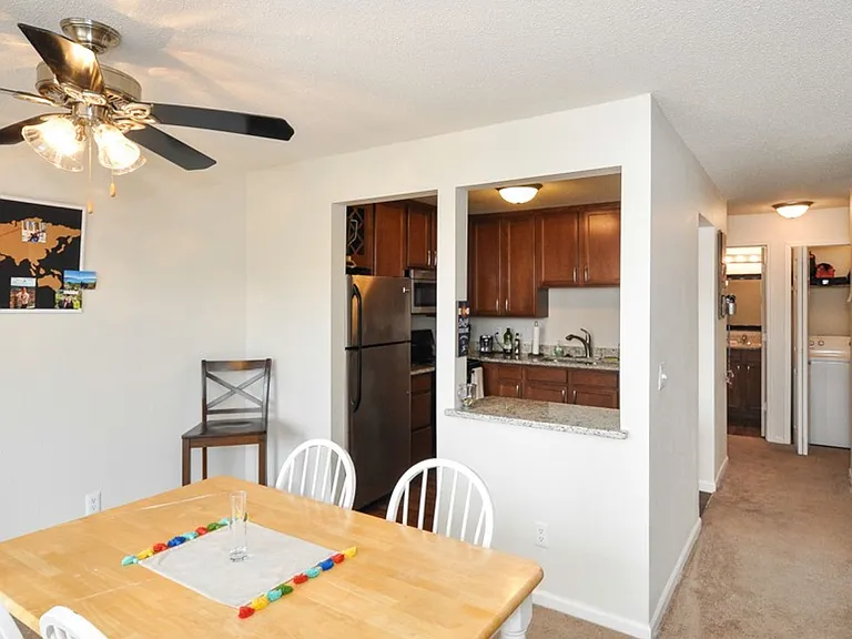 Summer Creek Apartments — Photo 29