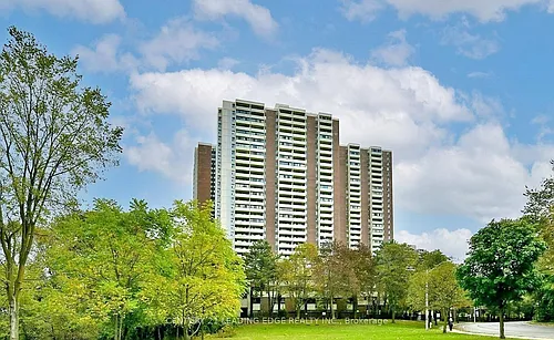 5 Massey Sq Photo 1