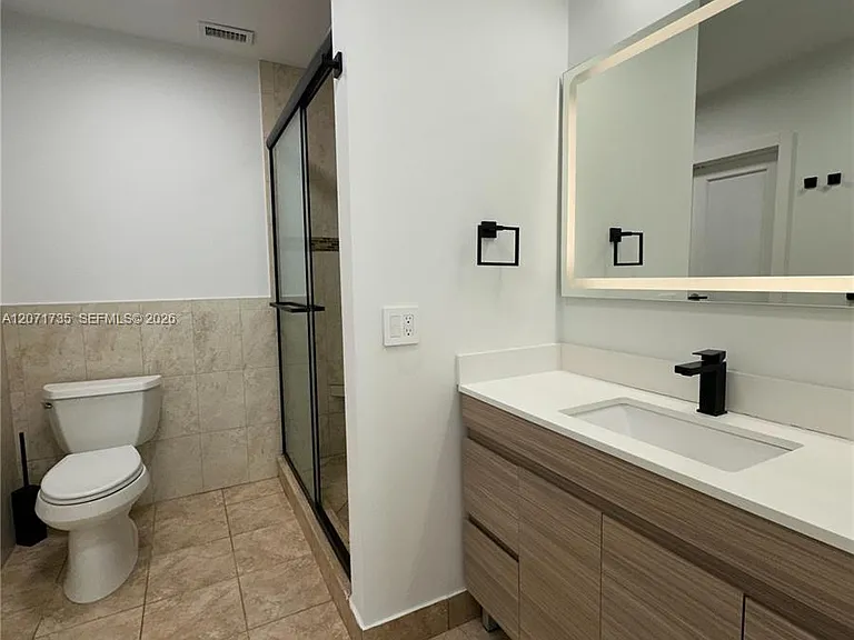 8203 NW 37th St — Photo 11