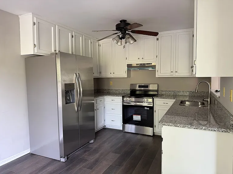 2705 Lawland Dr — Photo 3