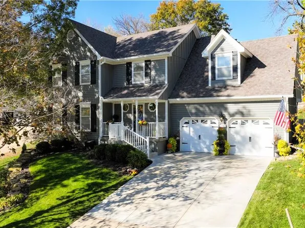 13812 W 77th Ter, Lenexa, KS 66216