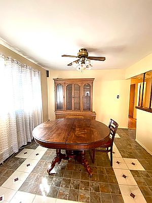 3rd image of 2327 Delanoy Ave Floor 2